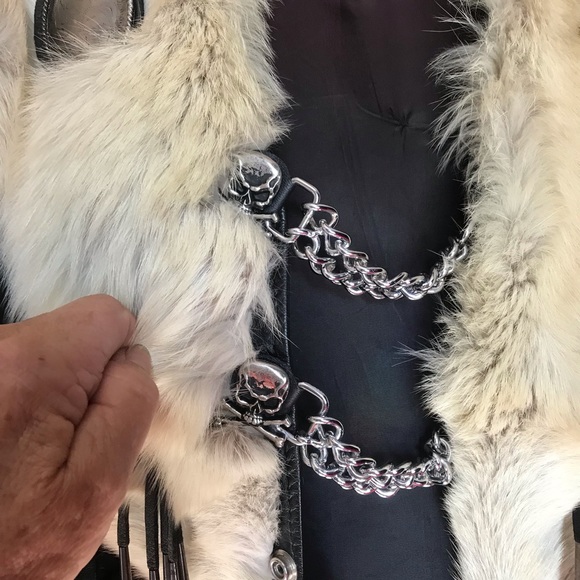 🖤GENTLY USED LG LEATHER VEST W/COMPLETE FOX PELT - Picture 3 of 6